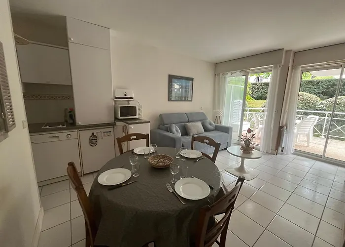 T2 Avec Terrasse Et Acces Direct A - Fr-1-374-228 아파트